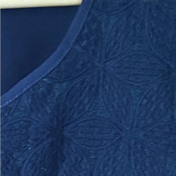 Nicole Miller Silky Tank Top - Picture 2 of 3